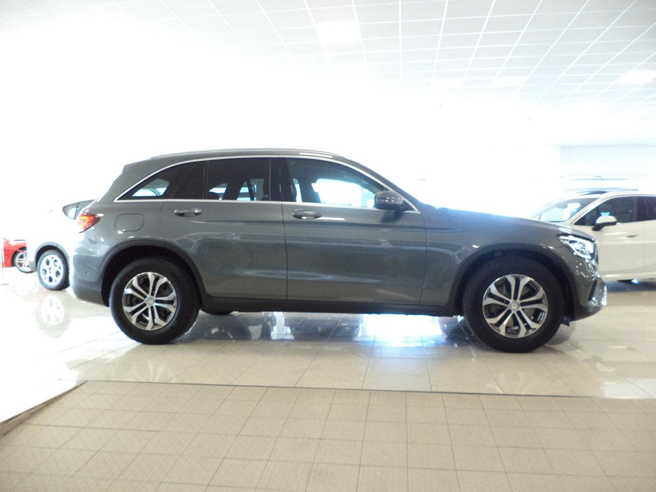 Mercedes-Benz Classe GLC Business 200 d 4matic SUV 2.0D 163cv Euro 6D