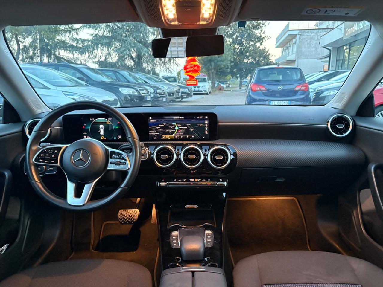 Mercedes-benz CLA 180 d Automatic Shooting Brake Executive