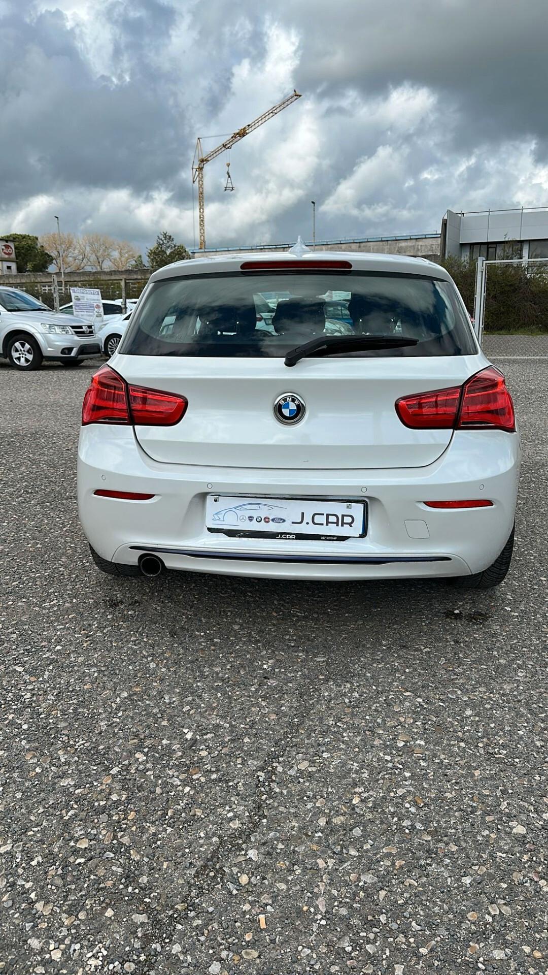 Bmw 116 116d 5p. Urban