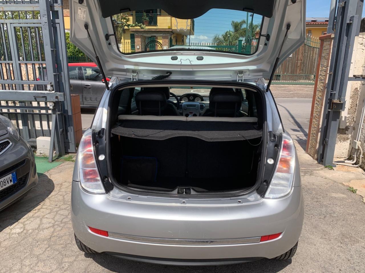 Lancia Ypsilon 1.4 Argento Ecochic GPL