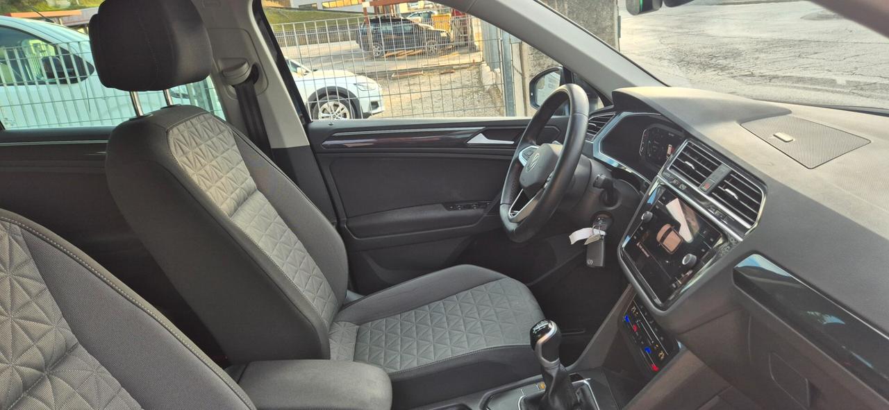 Volkswagen Tiguan 2.0 TDI SCR Life RESTAYLING
