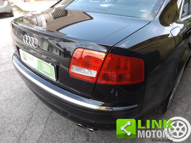AUDI S8 5.2 V10 quattro tiptronic