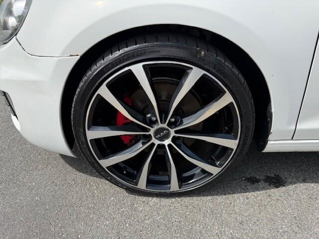 Volkswagen Golf GTI Golf 2.0 TSI 3p. GTI
