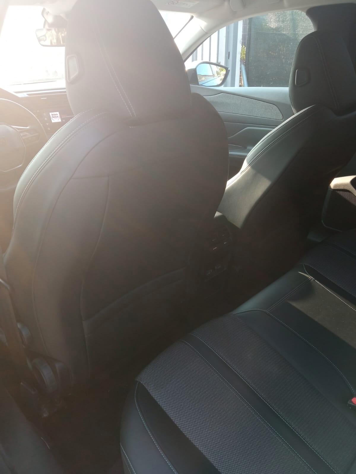 Peugeot 308 BlueHDi 130 S&S EAT8 SW Allure