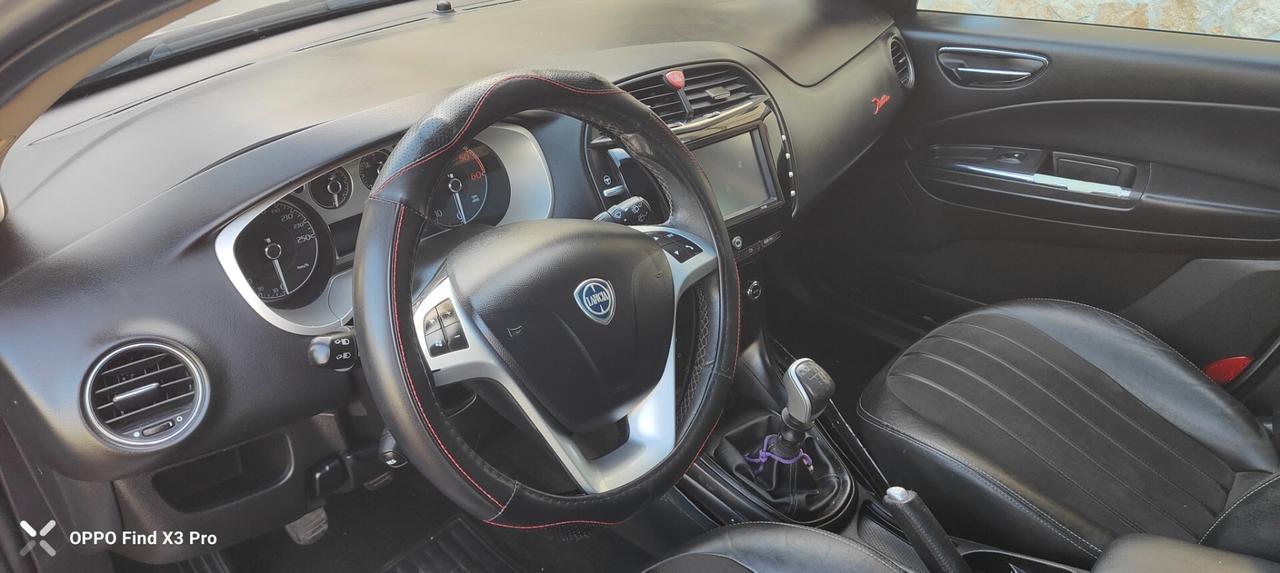 Lancia Delta 1.6 MJT DPF 105 CV Gold