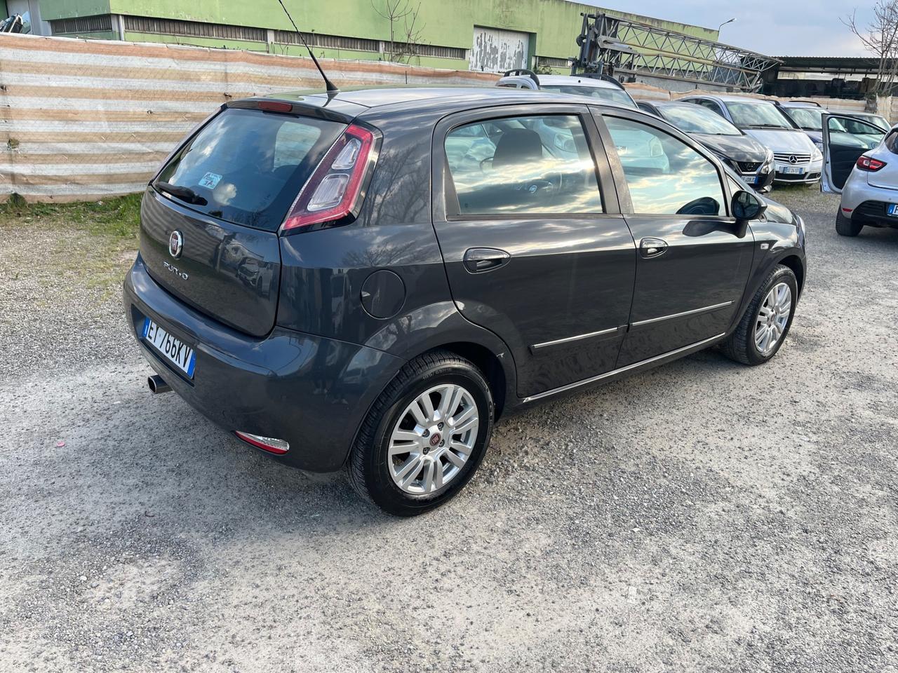 Fiat Punto 1.2 8V 5 porte Lounge 2015 123.000 km