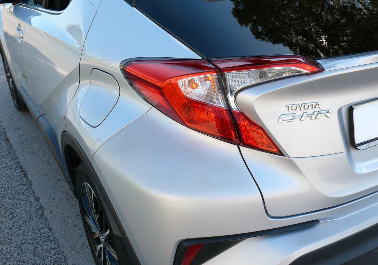 Toyota C-HR 1.8 Hybrid E-CVT Style (M1317)