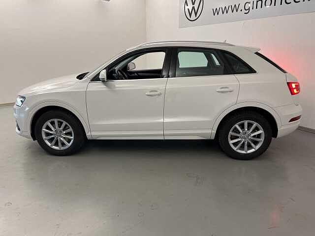 Audi Q3 2.0 TDI 120 CV Business