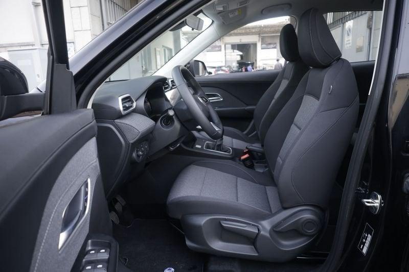 MG ZS MG ZS 1.5 MT STD PEBBLE BLACK KM0