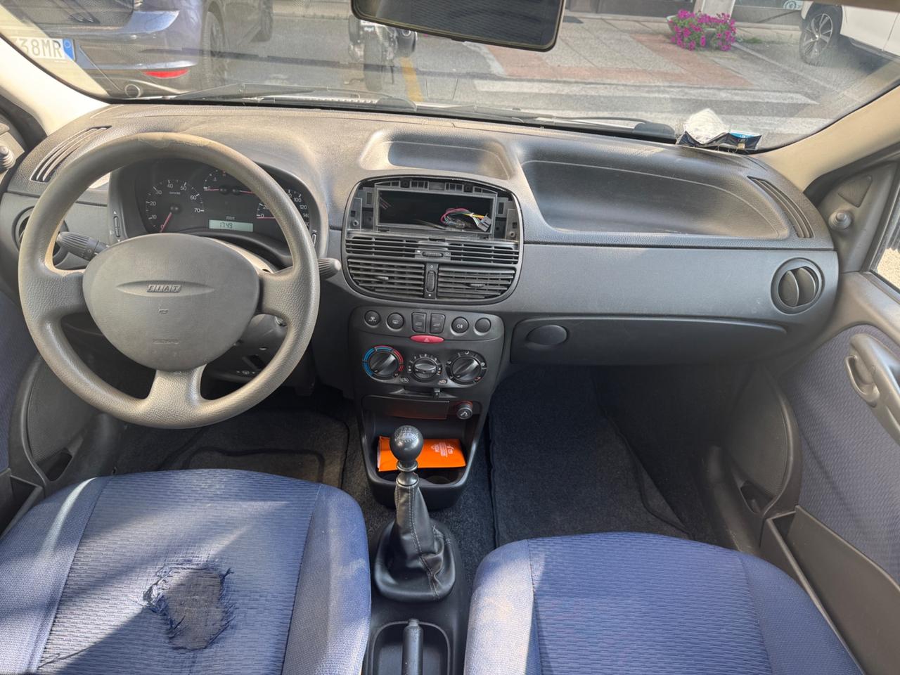 Fiat Punto 1.2i cat 5 porte ELX 2002