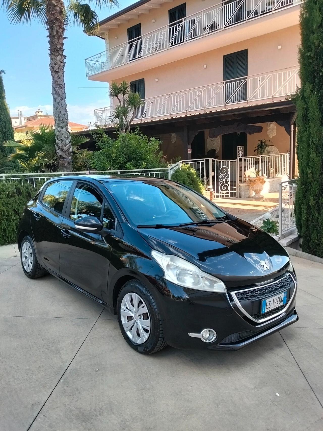 Peugeot 208 1.2 VTi 82 CV 5 porte Allure