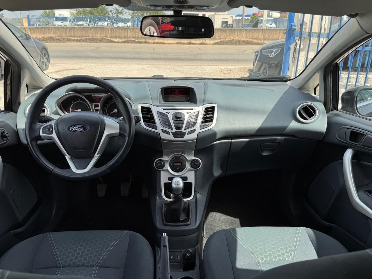 Ford Fiesta 1.4 TDCi 5p. Titanium