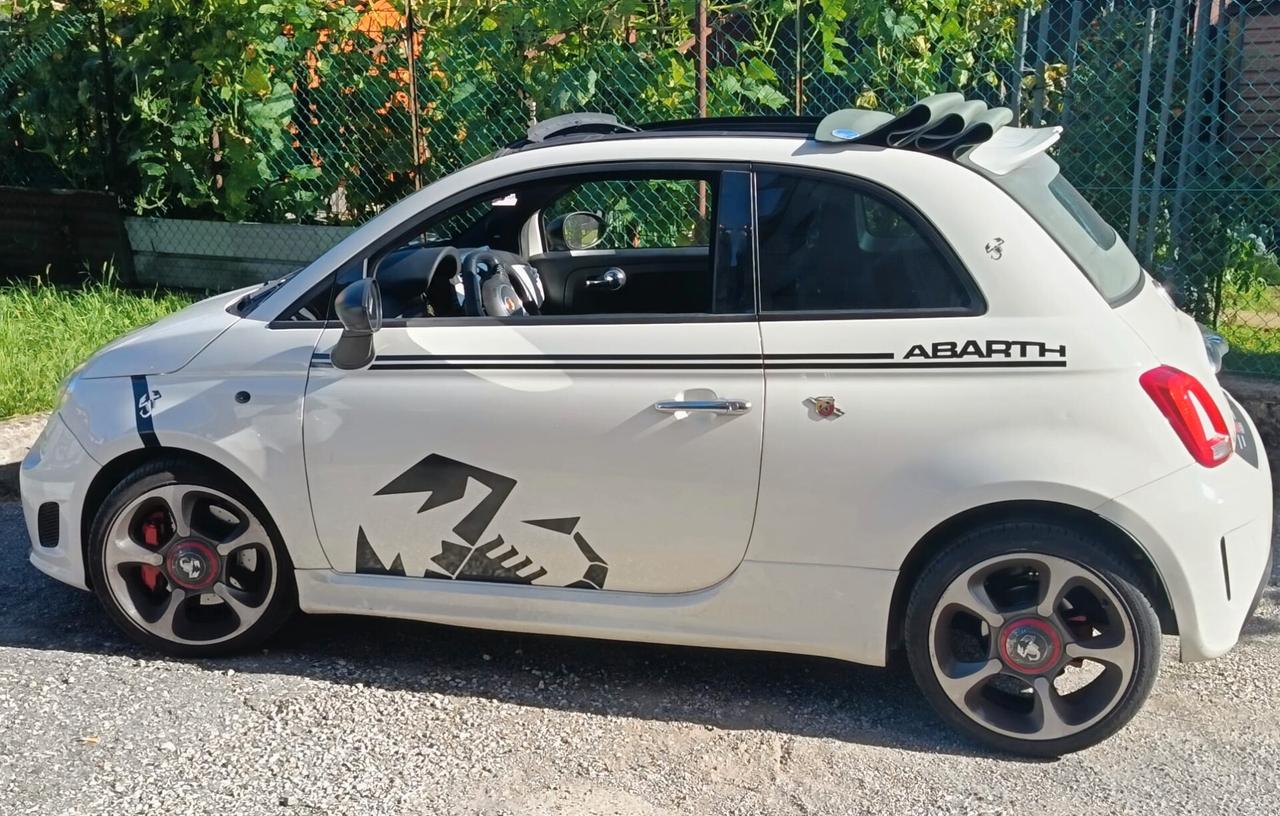 Abarth 500 C 1.4 Turbo T-Jet MTA