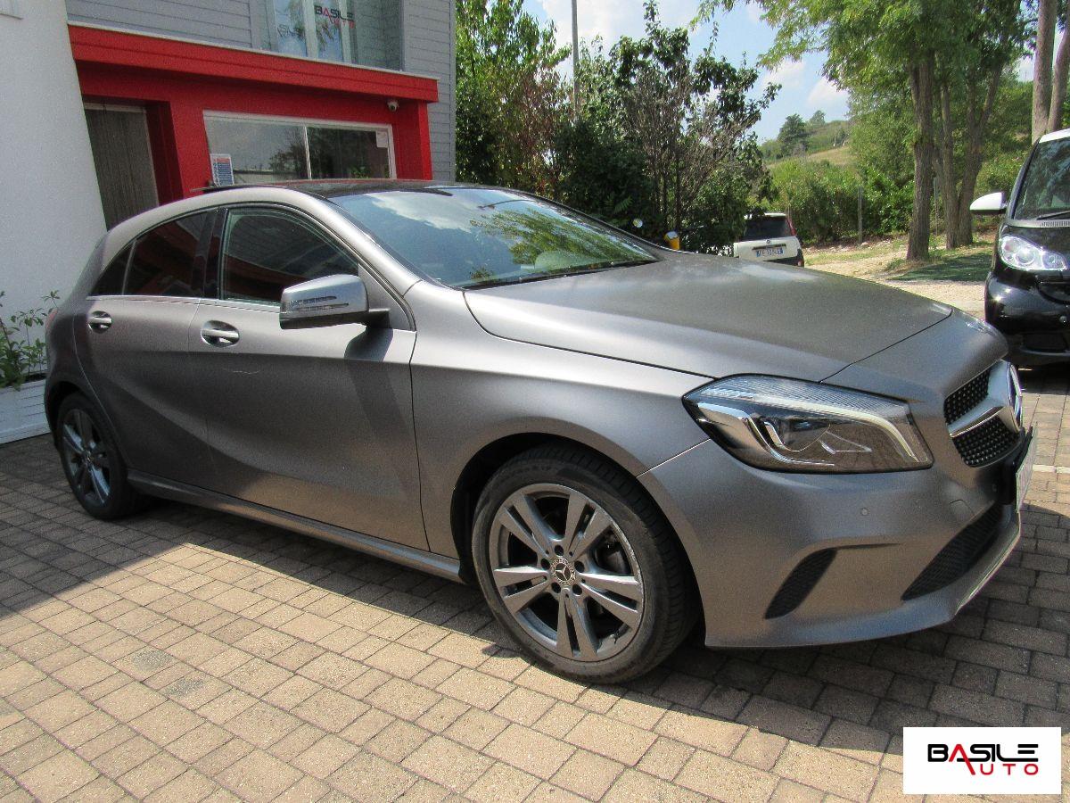 MERCEDES - Classe A - A 200 d Automatic 4Matic Premium