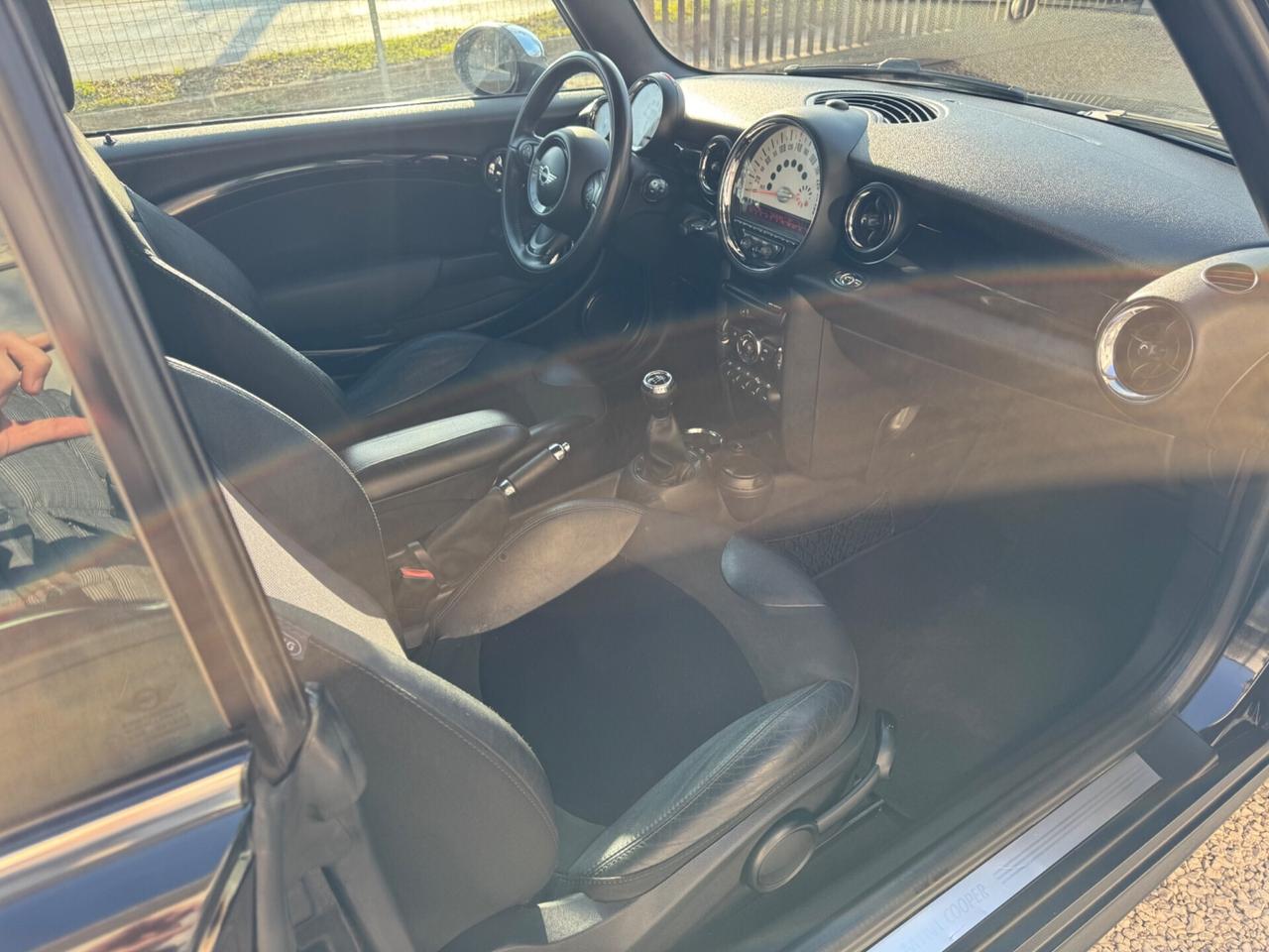 Mini Cooper D CABRIO 1.6d 16v 112cv NEOPAT