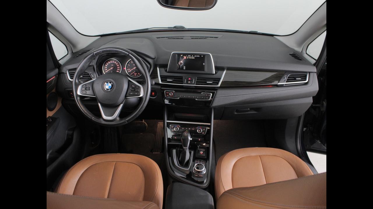 BMW Serie 2 F46 2015 Gran Tourer - 216d Gran Tourer Luxury 7p.ti auto