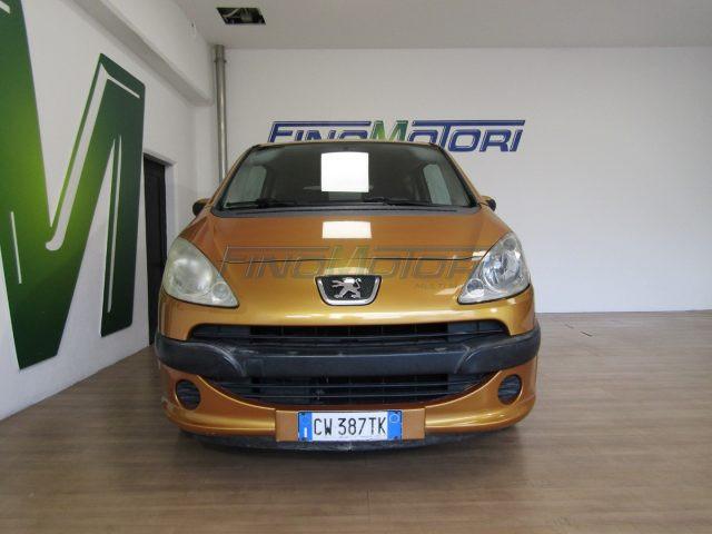 PEUGEOT 1007 1.4 Happy 73 CV NEOPATENTATI