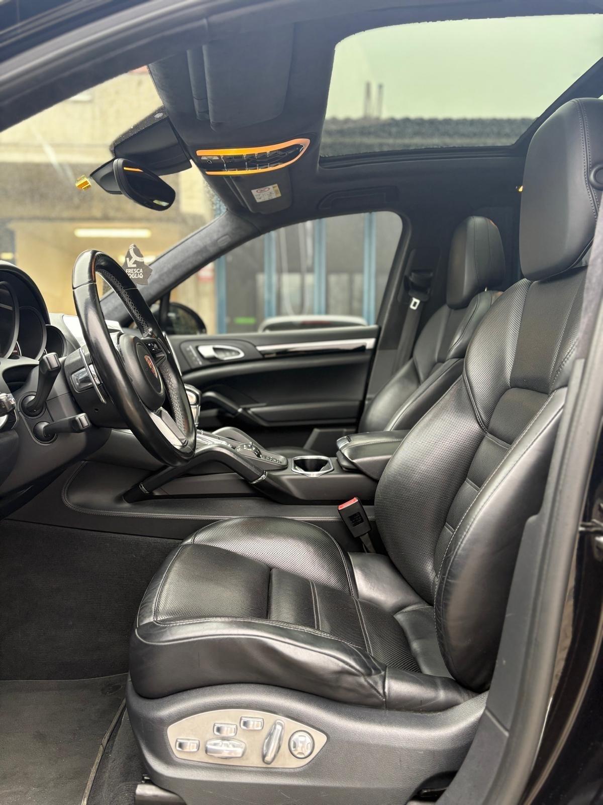 Porsche Cayenne 4.8 Turbo