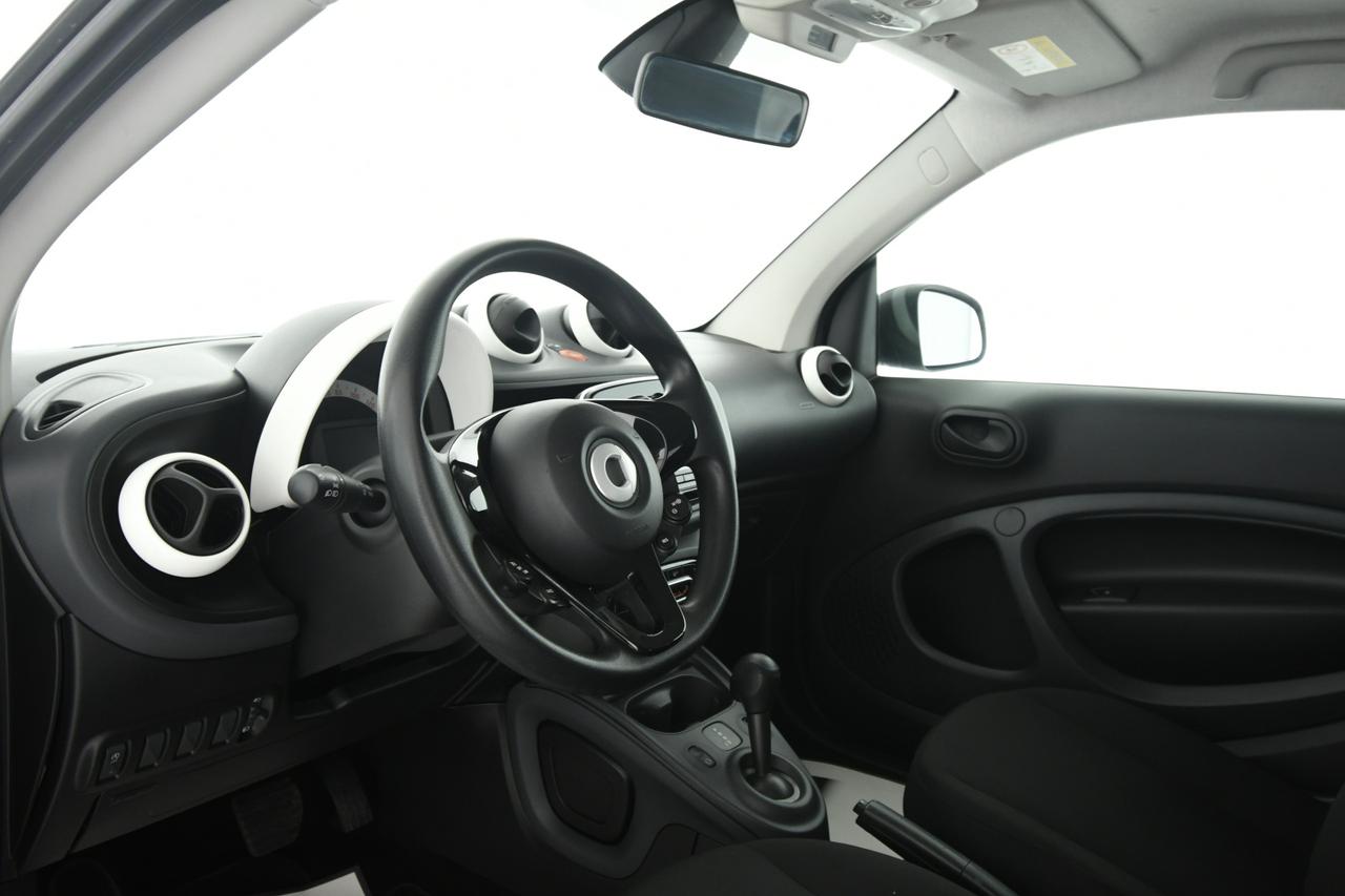 SMART Fortwo 1.0 Youngster 71cv twinamic my18 NEOPATENTATI