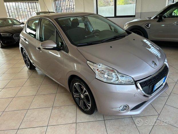PEUGEOT 208 PureTech 82 5 porte Allure