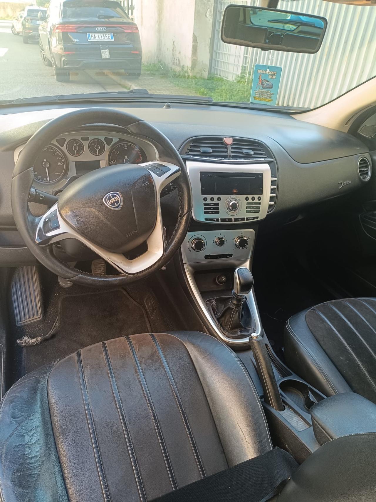 Lancia Delta 1.6 MJT DPF Platino