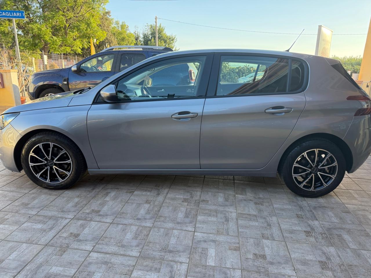 Peugeot 308 BlueHDi 120 S&S Allure