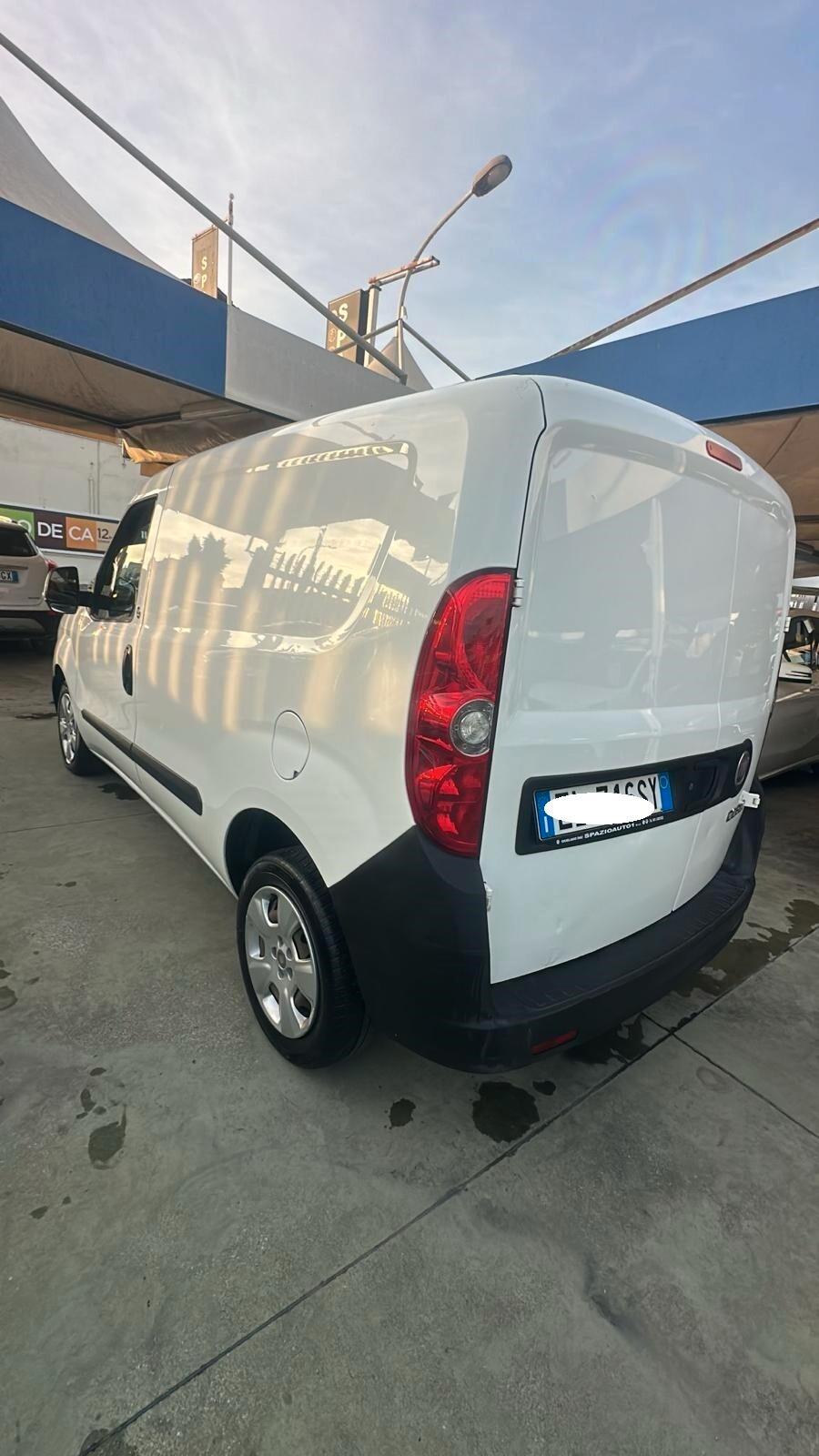 FIAT DOBLO' PORTELLONE LATERALE 1,6 MJ 12/2012