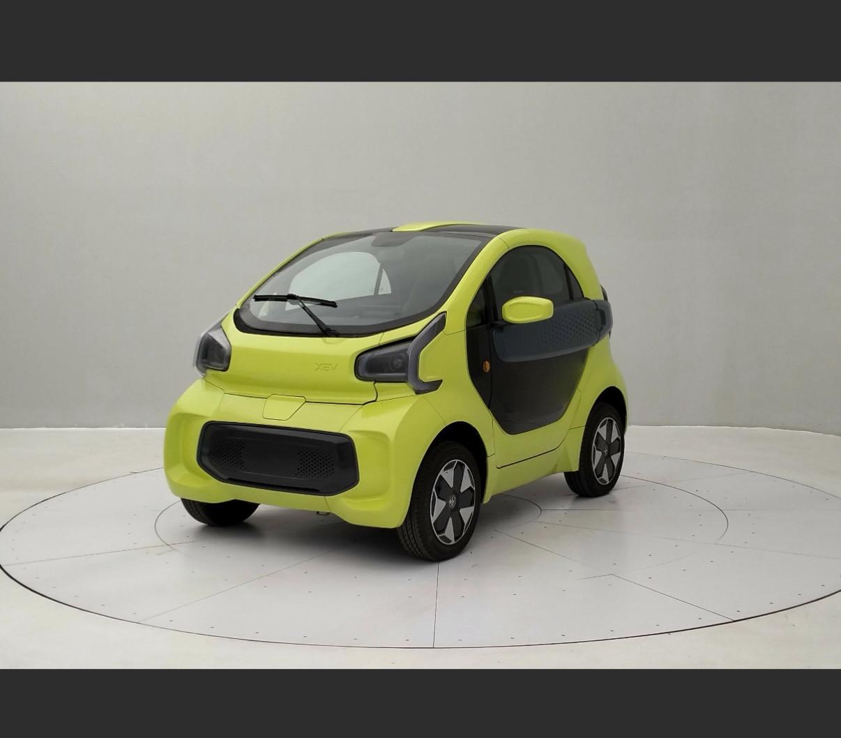 Xev Yoyo Yoyo Pro auto nuova in promo