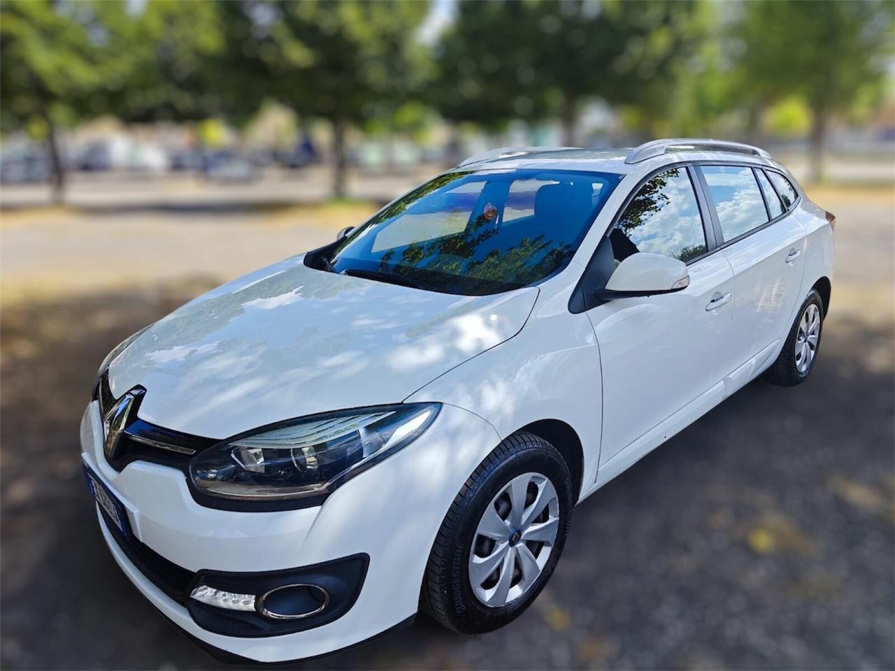 RENAULT MEGANE SW 1.5 dci diesel - 2014