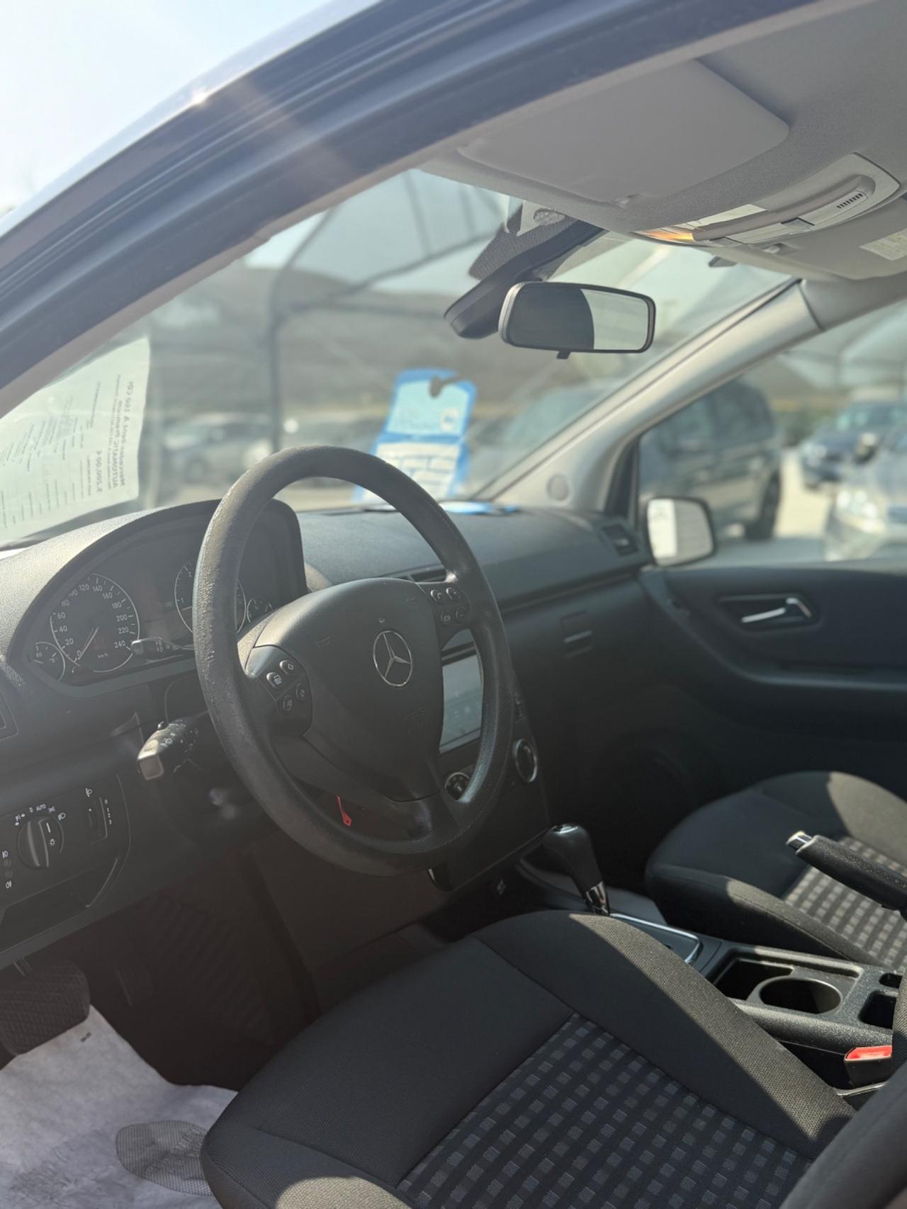 Mercedes-benz A 160 CDI AUTOMATIC Premium