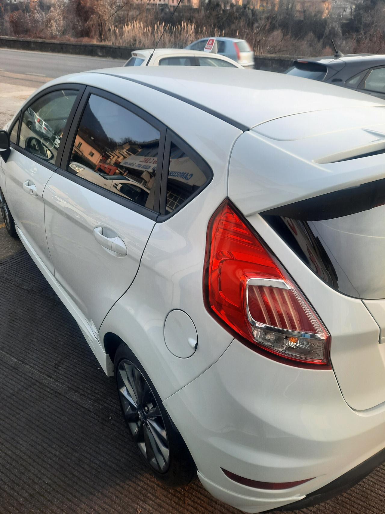 Ford Fiesta 1.5 TDCi 95CV 5 porte ST-Line