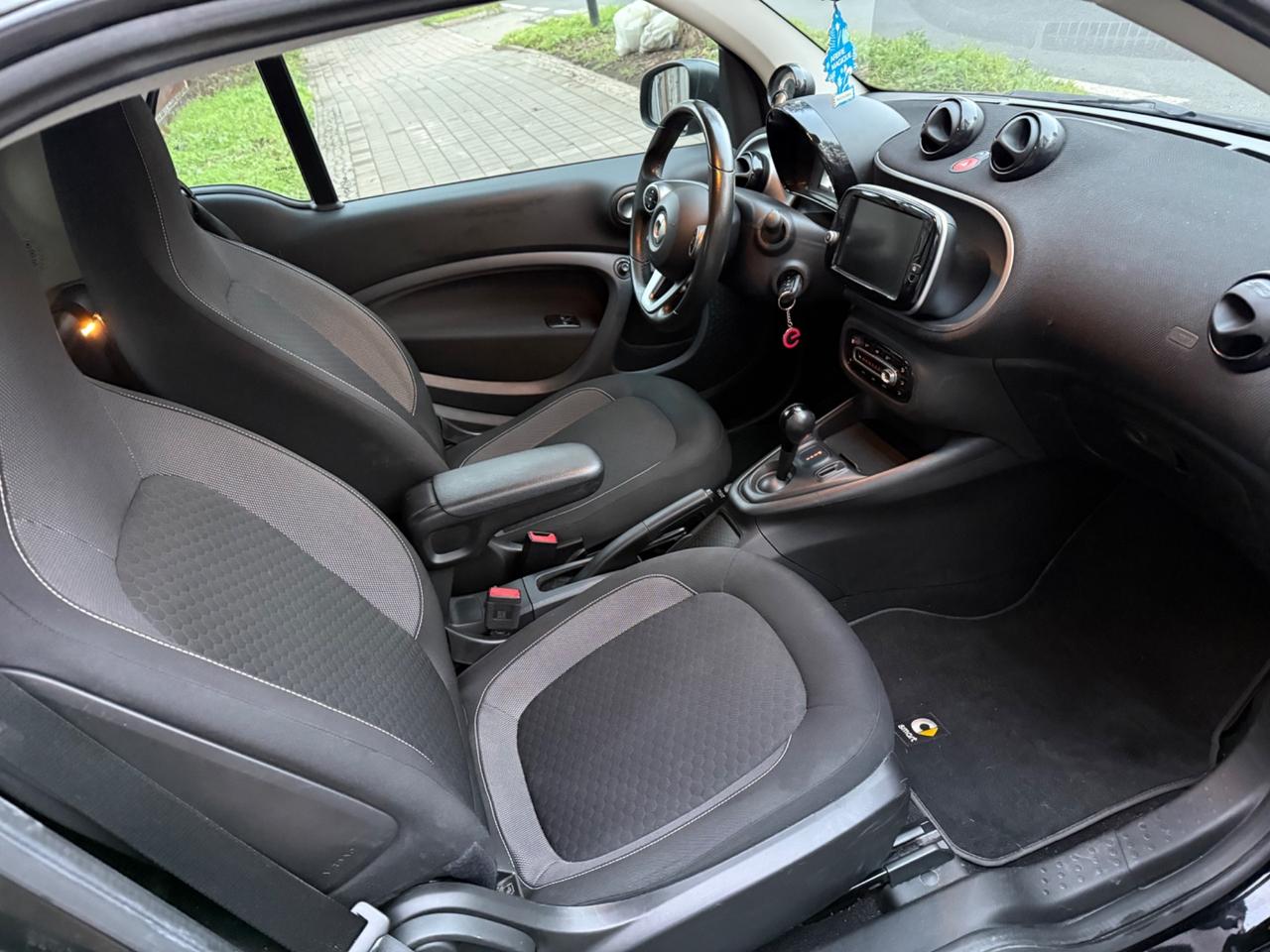 Smart ForTwo EQ Racingreen (22kW)