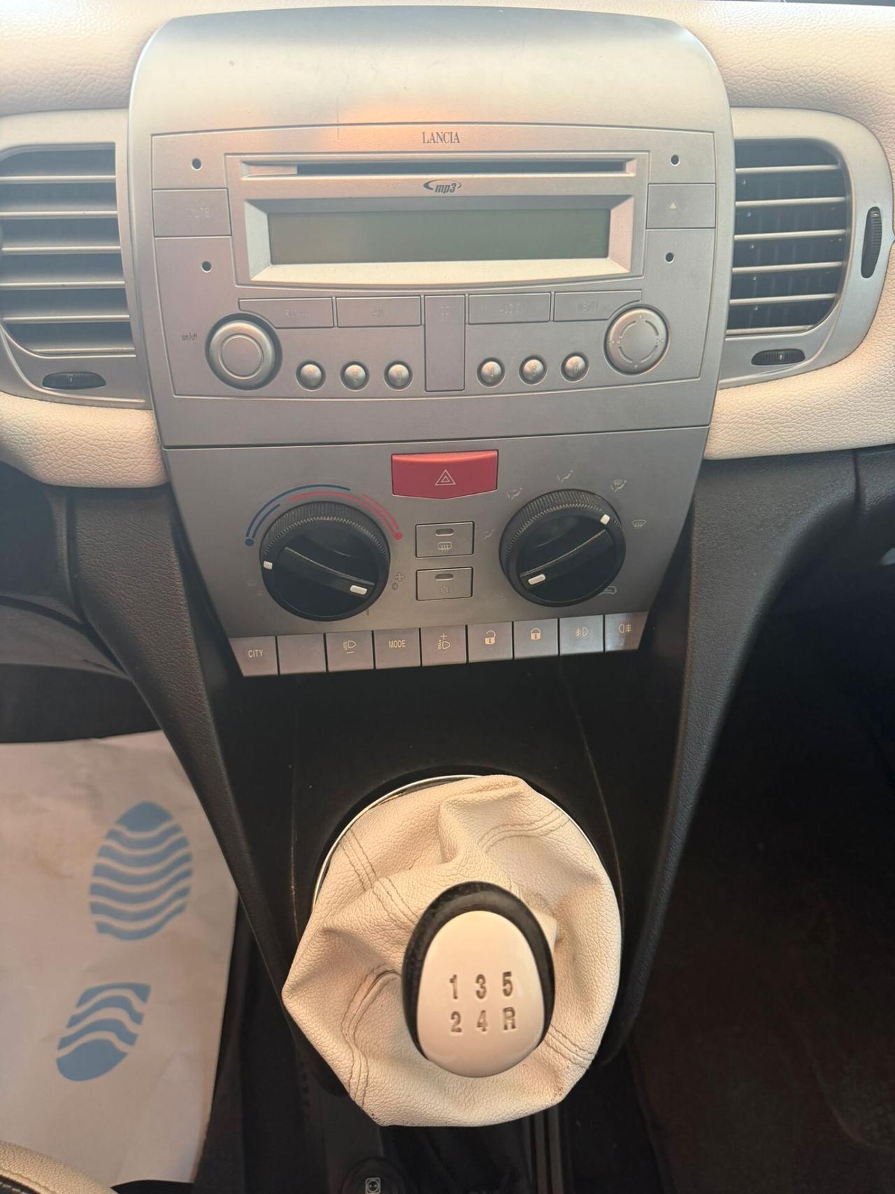 Lancia Ypsilon 1.4 ELLE Ecochic BENZINA/GPL
