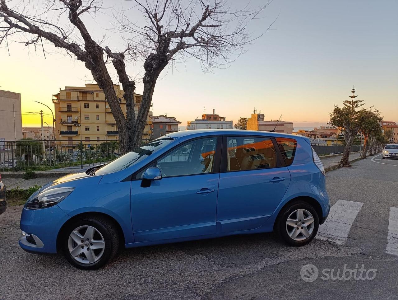 RENAULT SCENIC 1.5 dci XMode