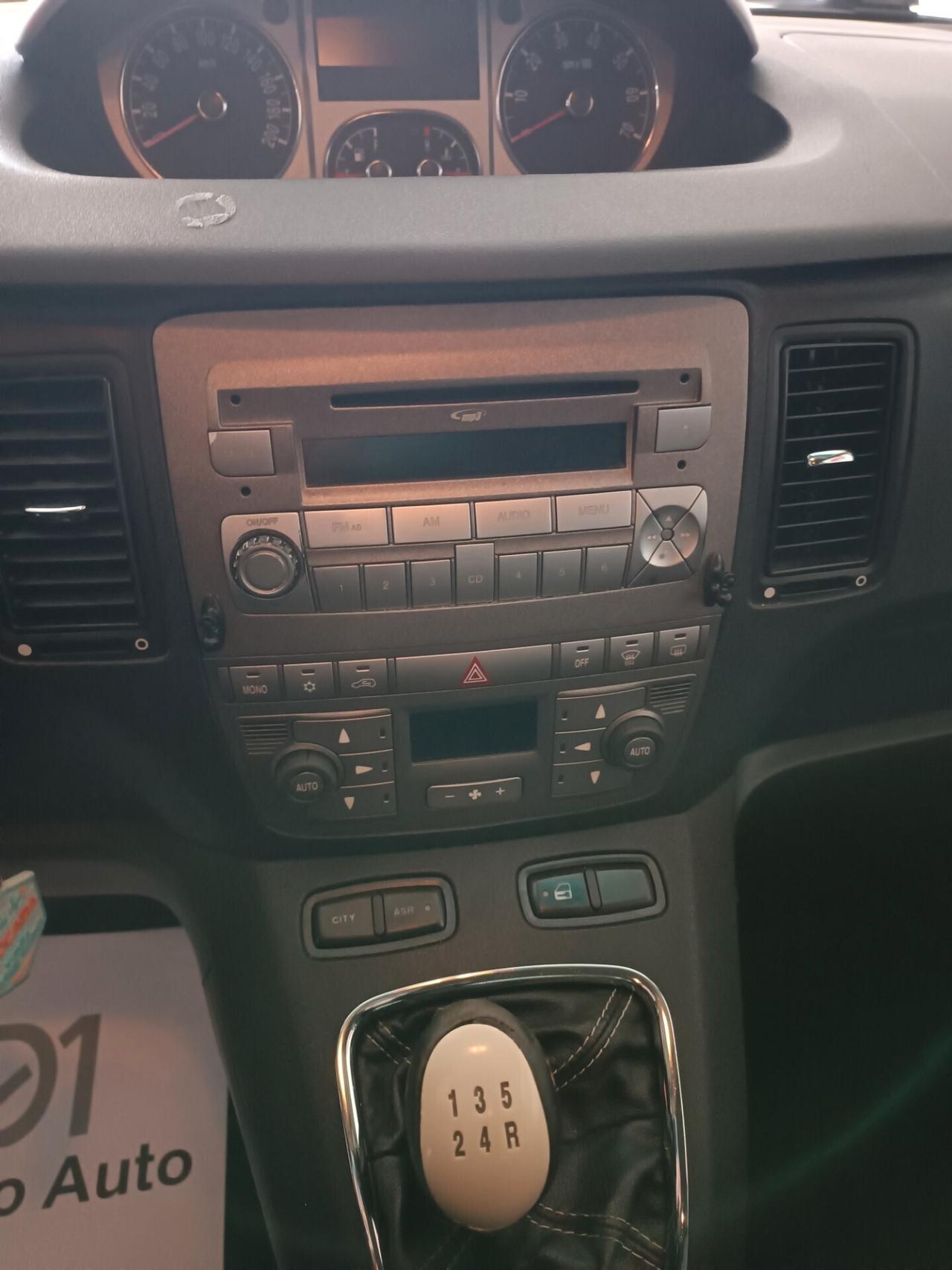 Lancia MUSA 1.4 8V Ecochic (GPL) Gold
