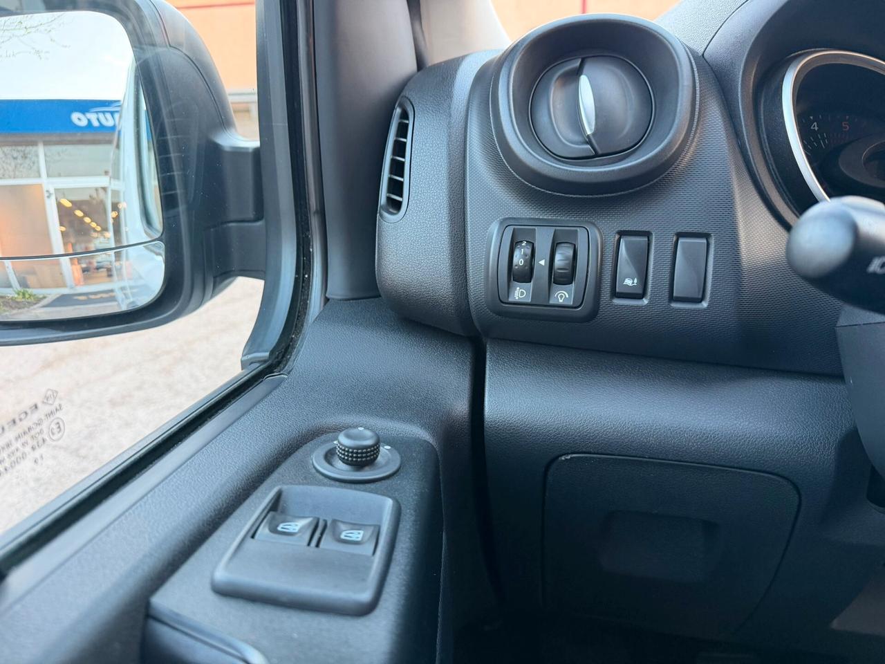 Renault Trafic T29 2.0 dCi 145CV Furgone Energy Ice