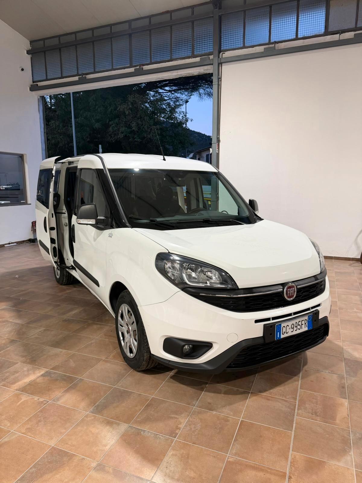 FIAT DOBLO' 1.6mjt AUTOCARRO 5 POSTI