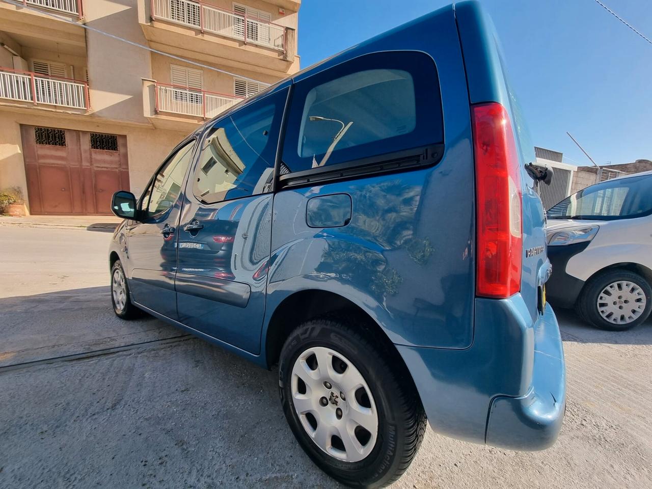 Peugeot Partner Tepee Mix 1.6 HDi 90CV Comfort AUTOCARRO N1