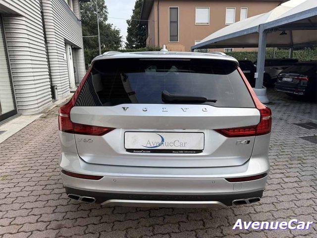 VOLVO V60 Cross Country 2.0 b4 Business Pro awd CERCHI 20' TELECAMERA POST