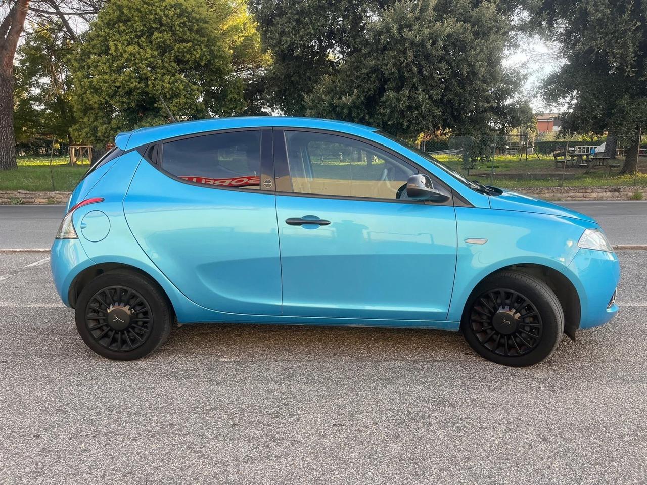 Lancia Ypsilon 1.0 FireFly 5 porte S&S Hybrid Maryne
