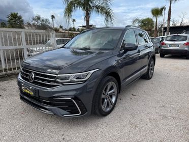 VW TIGUAN 2.0 150 DSG R LINE 4MOTION STUPENDA