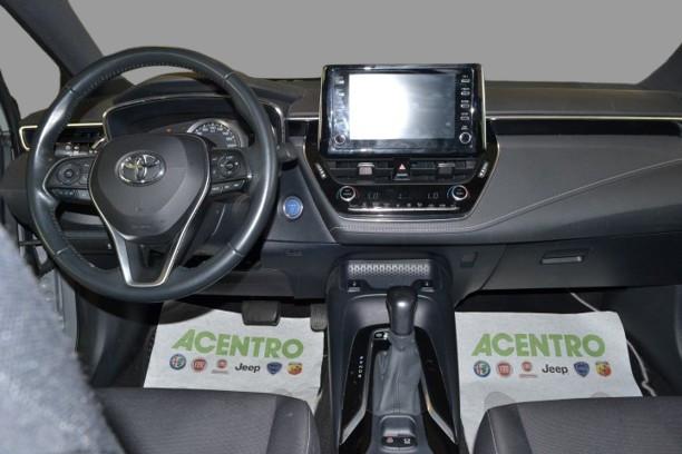 TOYOTA COROLLA - 1.8 HYBRID BUSINESS