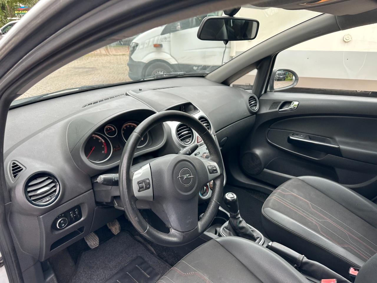 Opel Corsa 1.2 85CV 5 porte GPL-TECH Ecotec IDONEA PER NEOPATENTATI PERMUTABILE