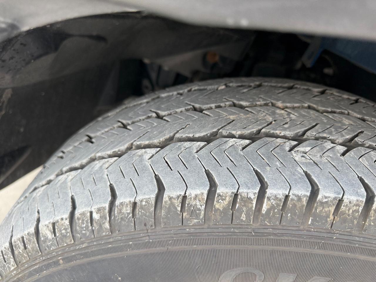 Trattore iveco Daily 35c13 turbo cassonato centinato pari al nuovo