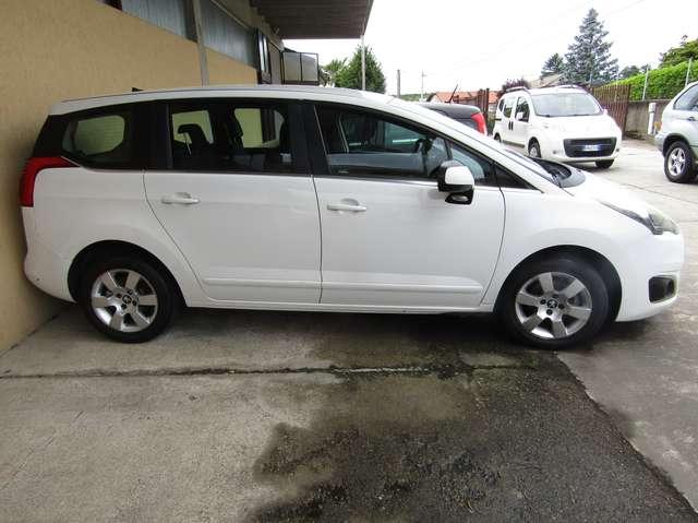 Peugeot 5008 1.6 hdi 8v Active 115cv
