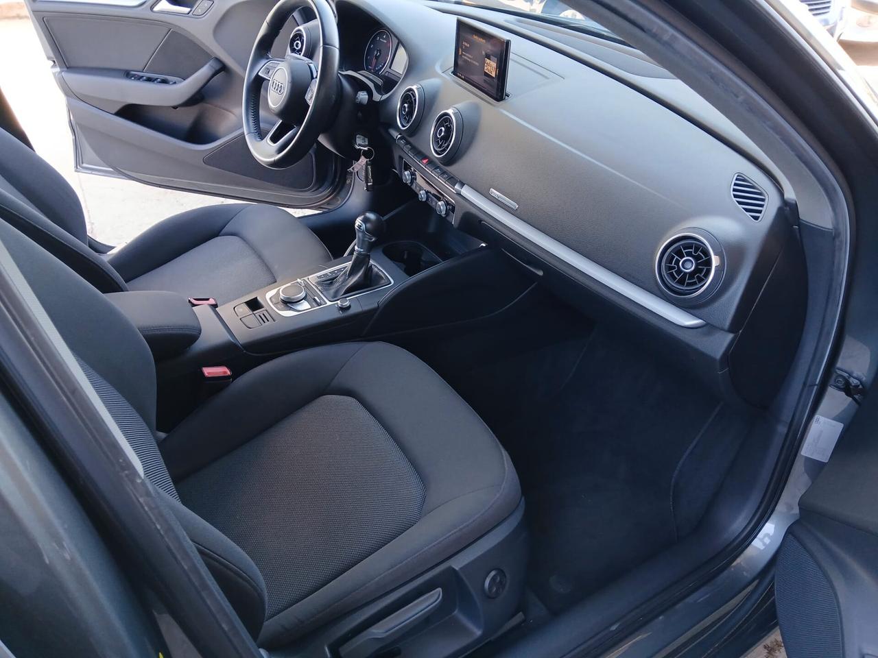 Audi A3 SPB 35 TDI S tronic Business