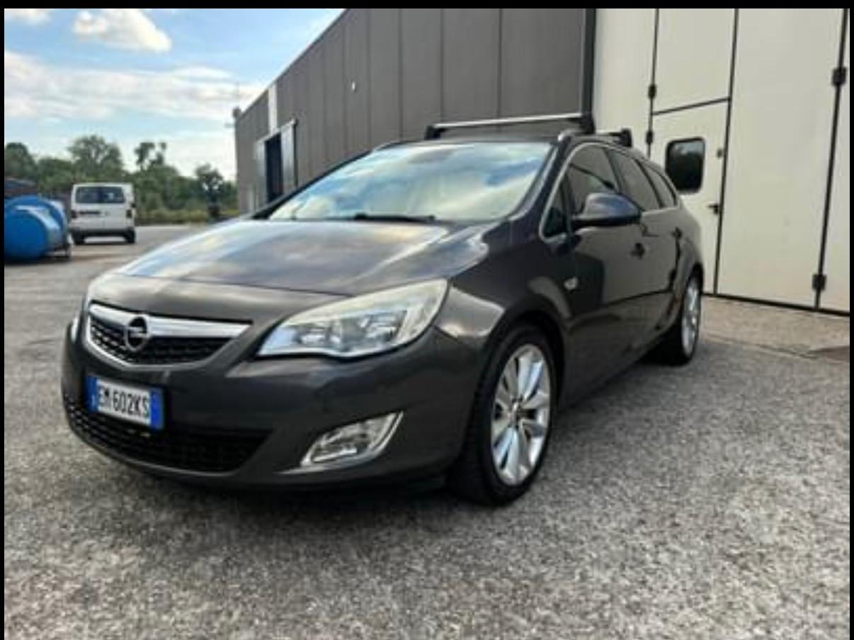 Opel Astra 1.7 CDTI 110CV Sports Tourer Cosmo