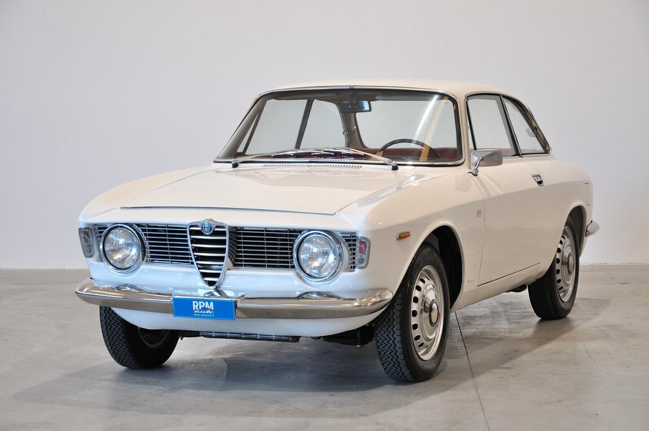 Alfa Romeo GT Giulia Sprint GT 1.6 105.02