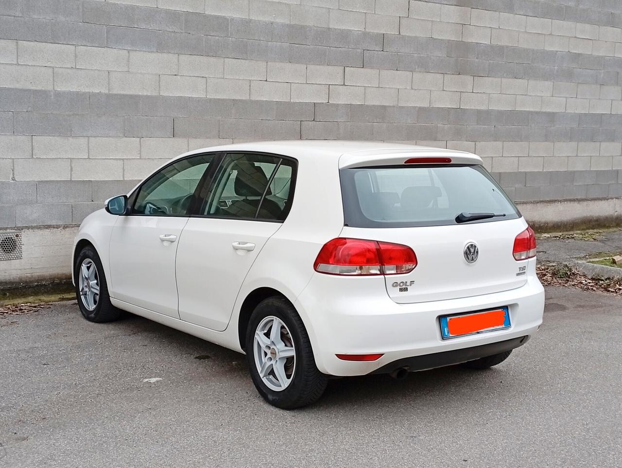 Volkswagen Golf 1.2 BENZINA 2011 NEOP TRATTABILE