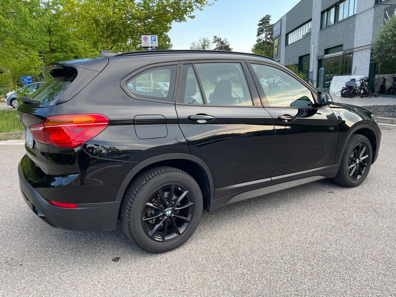 Bmw X1 sDrive16d xLine*Neo patentati *